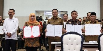 Diikuti Pemda se-Jatim, Kejari Malang Teken PKS Penerapan Pidana Kerja Sosial