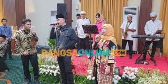 Halal Bihalal Grahadi Dihadiri Ahmad Dhani, Nyanyi Bareng Khofifah-Emil Lagu Hidup Adalah Perjuangan