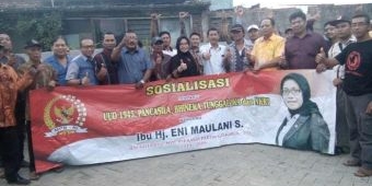 Eni Maulani Bantu Petani Lamongan Belasan Hand Tracktor