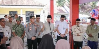 Penyaluran 8.000 Ton Beras Dimulai, Bupati Jember Minta Warga Ikut Awasi Bantuan