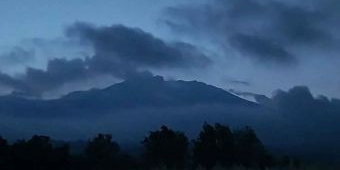 Erupsi Gunung Raung, Kolom Abu Capai 750 Meter