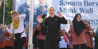 Peringati Harganas dan HAN 2025, Wali Kota Kediri Gelar Senam Bersama di Halaman Balai Kota