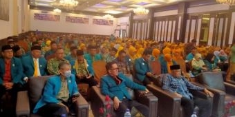 Di Depan 500 Guru Batam,  Kiai Asep Minta PGMI Rekomendasi Tolak Penghapusan Frasa Madrasah
