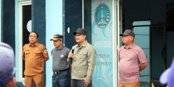 Gelar Resik-Resik Bareng Terminal Wisata Kota Pasuruan, Gus Ipul: Tidak Disiplin, Viralno!