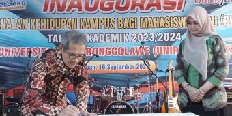 Penutupan PKKMB Unirow Tuban, Paparkan Program OK OCE Kemenkraf