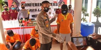 Tewaskan 9 Orang, Polres Lamongan Tetapkan 6 Tersangka Penjual Miras Oplosan