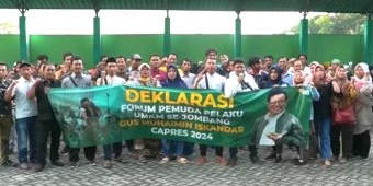 Turun Jalan Bagi-Bagi Camilan, Pegiat UMKM Jombang Dukung Muhaimin Jadi Presiden