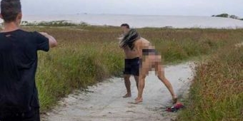 Apes! Pelorotkan Celana di Depan Cewek yang Ternyata Juara MMA, Ya Babak Belur