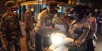 Pimpin Operasi Yustisi, Kapolres Mojokerto Kota Imbau Jangan Mudik