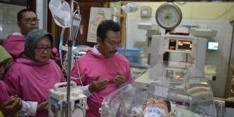 Bayi Berkepala Dua di Gresik Akhirnya Meninggal