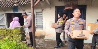 Polres Pasuruan Salurkan Bantuan ke Warga Terdampak Puting Beliung di Kejayan