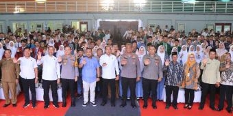 Libatkan Santri dan Siswa SMA, Polres Gresik Gelar Sosialisasi Bahaya Narkoba