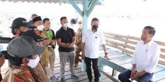 Sapa Nelayan Lumpur Gresik, Presiden Jokowi Disambati Sulit Cari Solar