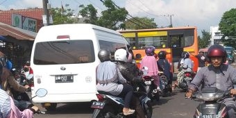 Terminal Hamid Rusdi Sepi, Angkot Pilih Ngetem di Pasar Induk Gadang