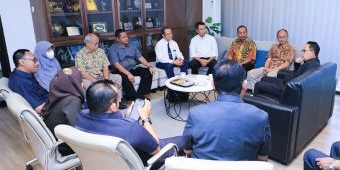 Pj Gubernur Jatim Apresiasi FGD Kebijakan Kenaikan CHT
