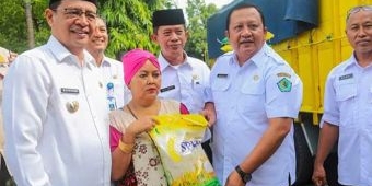 Stabilkan Harga Kebutuhan Pokok, Disperindag Pamekasan Gelar Operasi Pasar