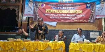 YLBH FT Beri Penyuluhan Hukum Warga Padeg