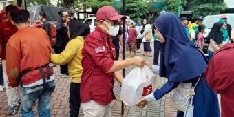 DNY Skincare Sidoarjo Bagikan Ribuan Bingkisan Lebaran untuk Dhuafa dan Disabilitas