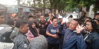 Ketua GRIB Jaya Probolinggo Datangi Lokasi Warung yang Hendak Dibongkar di Tanah Milik Pemprov