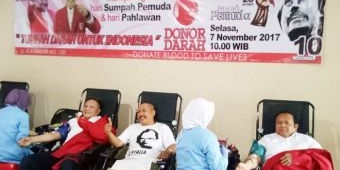 Hadiatmoko Ajak Kandidat Cagub Sumbangkan Darah di Kantor PKPI Jatim