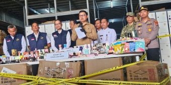 BPOM Segel Gudang Kosmetik Ilegal Rp27,6 Miliar di Tangerang yang Telah Beroperasi 2 Tahun