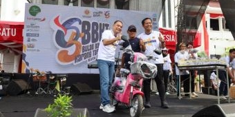 Dihadiri Wali Kota Eri, Karang Taruna Surabaya Sukses Gelar Fun Walk 2025