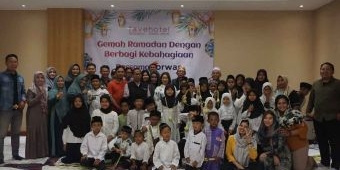 Forwas Tularkan Tradisi Bikin Ketupat Kepada Anak Yatim di Sidoarjo