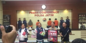 Ditresnarkoba Polda Jatim Tangkap 1 Wanita 3 Pria Pengedar Narkotika Jaringan Indonesia-Malaysia