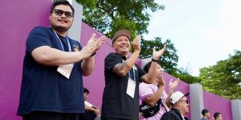 Nribun Bareng Gading Marten, Bupati Kediri Berharap Persik Terus Tuai Kemenangan