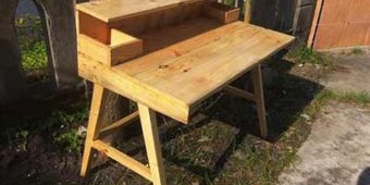 Mahasiswa Unesa Sulap Kayu Limbah Jadi Custom Furniture Keren