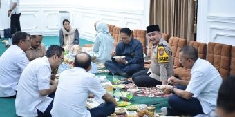 Kapolres Gresik Hingga Dirut PG Hadiri Halalbihalal di Kediaman Bupati dan Wabup