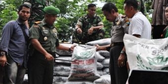 Gudang Pupuk Oplosan di Sidoarjo Digerebek, 50 Ton Pupuk Oplosan Diamankan