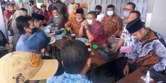 Pedagang Pasar Tumpang Tolak Pembangunan Toilet dan Musala