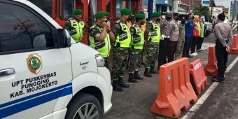 Lelah Mudik, Jajal Terapis Pijat di Pospam Mojokerto