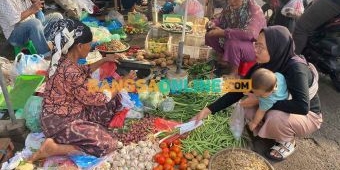 Harga Sembako Jatim Selasa 5 Agustus 2025: Ayam Kampung Rp67.292/kg, Tomat Rp11.343/kg