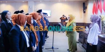 Antisipasi Naiknya Kemiskinan, Wakil Bupati Gresik Kukuhkan 17 Anggota Inti LKS