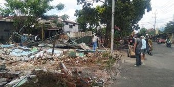 36 Stand di Jalan Raya Darmo Indah Dibongkar, 4 Bangunan Masih Tunggu Appraisal