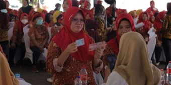 Pencairan Terbagi 2 Tahap, Pemkot Surabaya Salurkan BLT DBHCHT untuk 8 Ribu Lebih Penerima