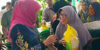Jelang Ramadan, Gubernur Khofifah Intensifkan Stabilisasi Harga Lewat Pasar Murah