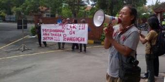 PA Kembali Demo Tolak Pembangunan Tangga Gunung Penanggungan