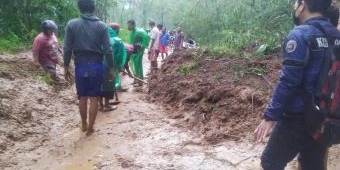 Dua Desa di Blitar Diterjang Longsor, Rusak Rumah Warga Hingga Menutup Akses Jalan