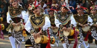 Semarak HUT ke-80 RI di Tulungagung, Kolaborasi Seni Suara hingga Reog Kendang