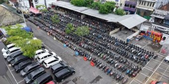 Gelar Bazar Ranmor, Polrestabes Surabaya Kembalikan 800 Motor ke Pemilik