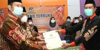 Sah! KPU Tetapkan Yuhronur Efendi-K.H. Abdul Rouf sebagai Bupati dan Wakil Bupati Lamongan Terpilih