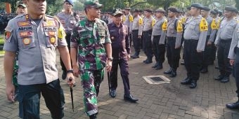 Kapolres Malang Kota Pimpin Apel Pergeseran Pasukan Pam TPS