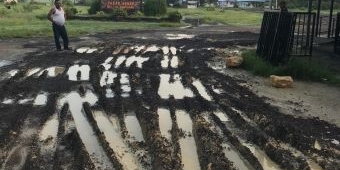 Akses Bus TransJatim Masuk Terminal Balongpanggang Gresik Rusak, Imbas pada Penumpang