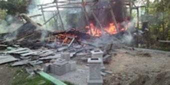 Sehari, Sebuah Rumah dan Dua Kios di Bojonegoro Ludes Dilalap Si Jago Merah
