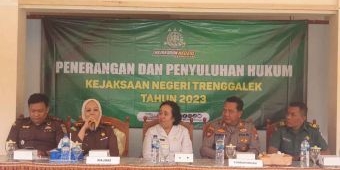 Antisipasi Perkara Hukum Dalam Pengelolaan DD dan Aset Desa, Kejari Trenggalek Gelar Penyuluhan