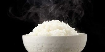 Ini Bahaya Jika Makan Nasi dalam Kondisi Panas