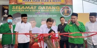 Menteri PPN Resmikan Pusat Oleh-Oleh dan Resto di Batu